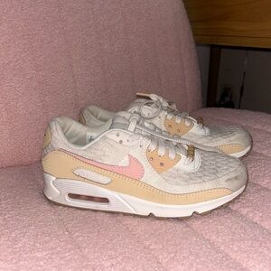 Wmns Air Max 90 SE 'Sun Club - Sail Arctic Orange'